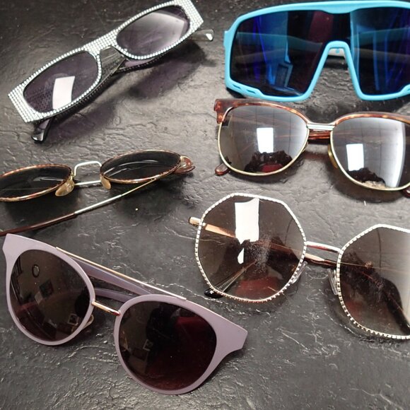 Sunglasses- various- lot of 6 - Picture 1 of 4